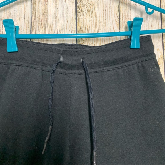 Thick Unisex H&M Shorts - Picture 2 of 6